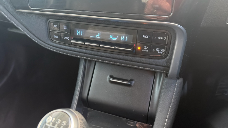 Toyota Auris 1.2T Excel 5dr [Leather] Petrol Hatchback